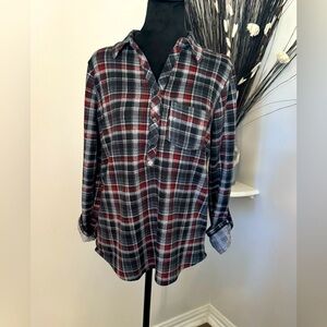Katie Park comfy chic Loggin look flannel shirt for women in size small